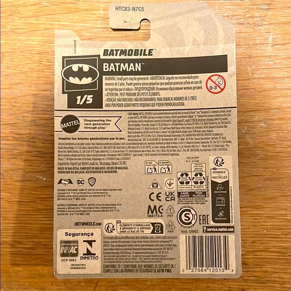 NWT Hot Wheels Batman Batmobile – Black Diecast Toy Car – Collector’s Item NIB - Picture 7 of 8